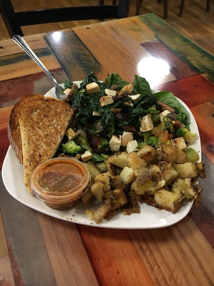 photo of Perk on Main Tofu Scrambler shared by @vegoutwes on  02 Nov 2018 - review