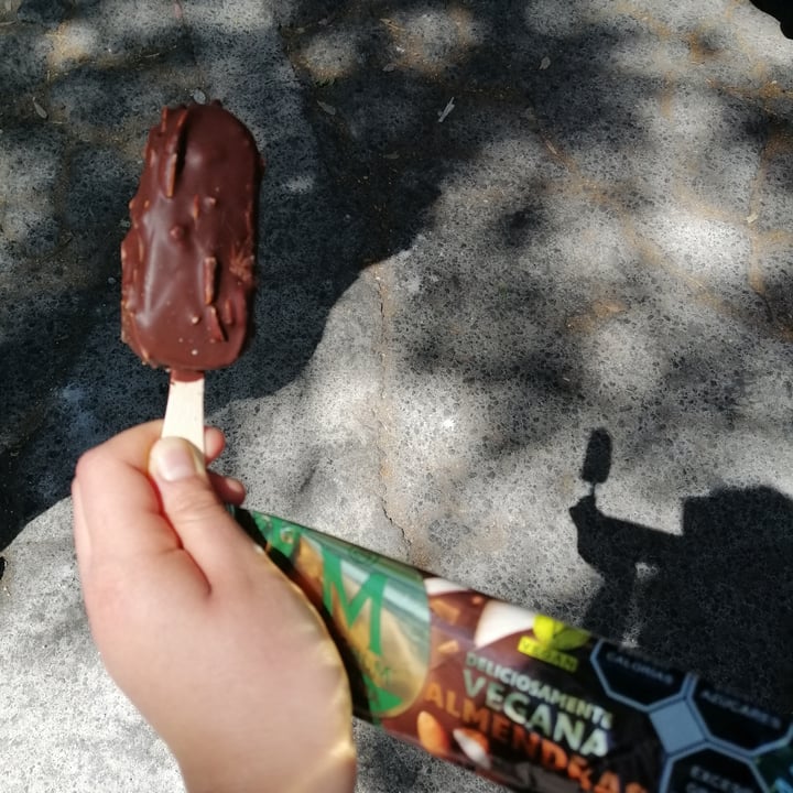 review photo of Magnum Magnum Almendras Vegana shared by @mayu110 on 13 Feb 2022 - review