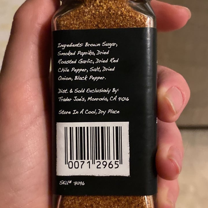 photo of Trader Joe's BBQ 101 Seasoning shared by @andrewbrown23 on  12 Feb 2022 - review
