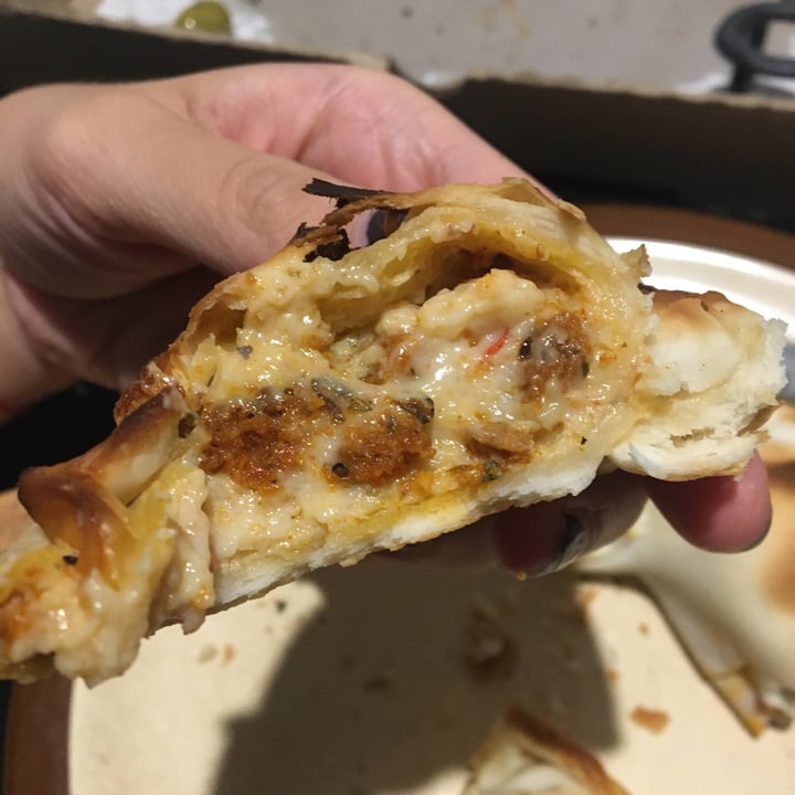 photo of Flipper Pizza Empanada Calabresa shared by @matimemes on  18 Apr 2021 - review