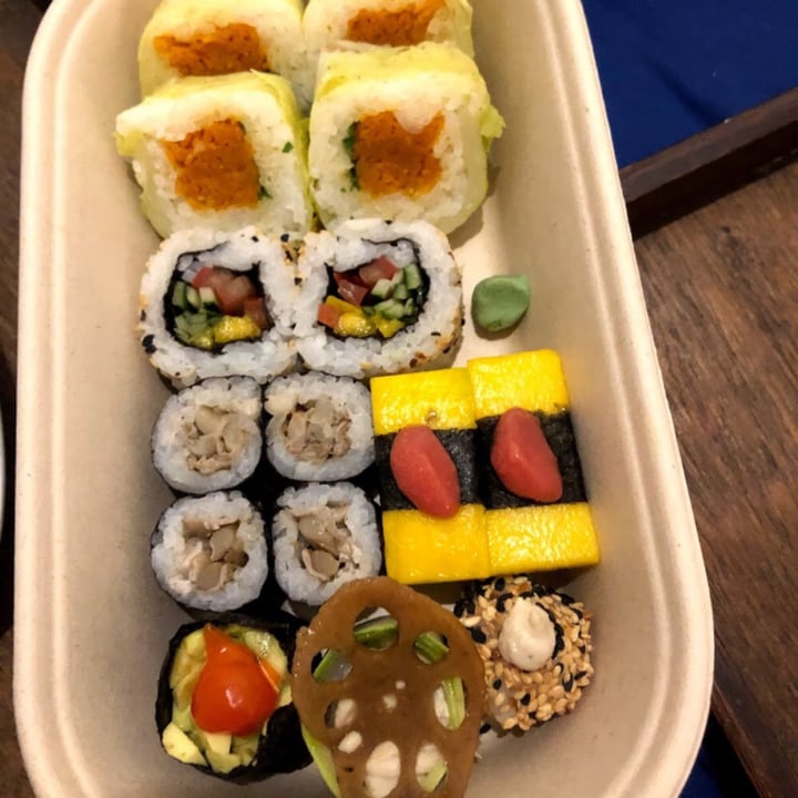 photo of Japa Vegana - Delivery japonês e asiático vegano Combinado shared by @marianamarinho on  11 Apr 2022 - review