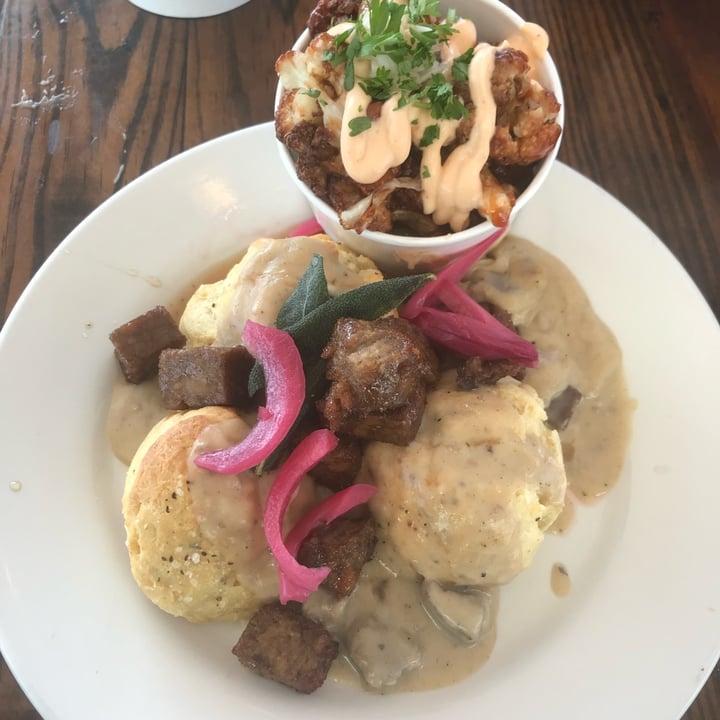 photo of Market On South Biscuits and Gravy shared by @zanderzuku on  06 Dec 2021 - review