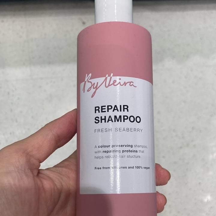 photo of By Veira Repair shampoo shared by @meditarnaescola on  03 Jul 2022 - review