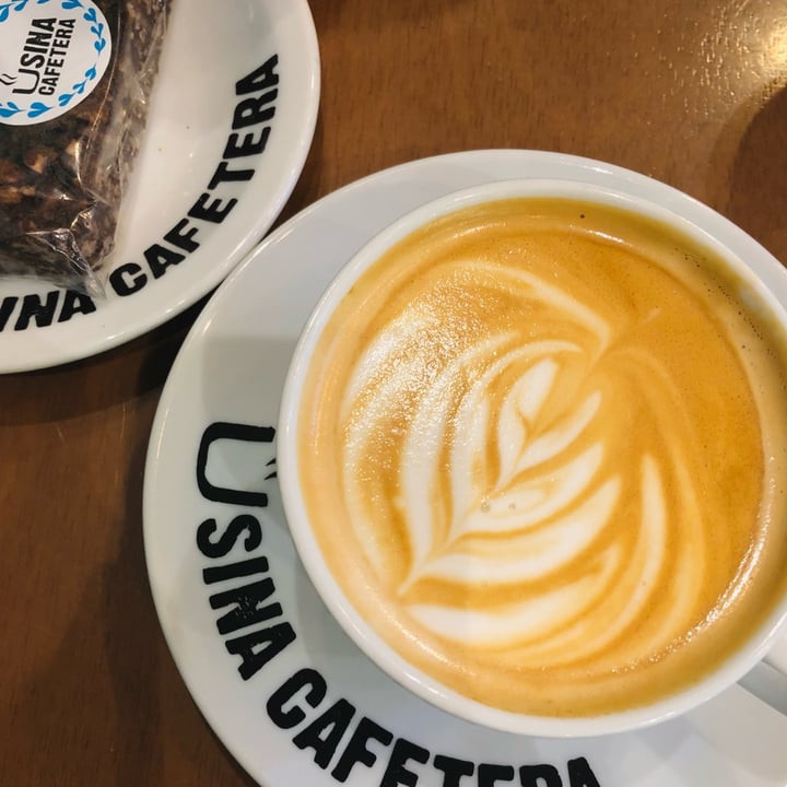 photo of Usina Cafetera Café Con Leche De Almendras shared by @vegandann on  17 May 2022 - review
