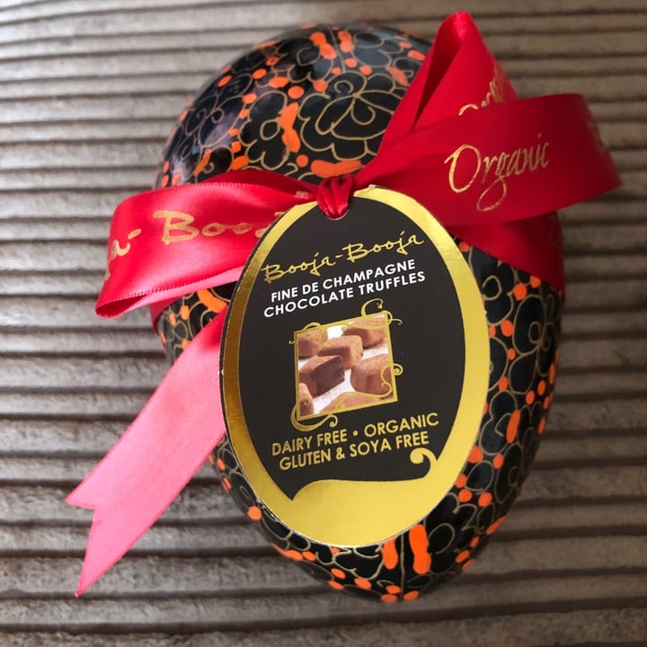 photo of Booja-Booja Fine De Champagne Chocolate Truffles shared by @berry-vegan on  13 Apr 2020 - review
