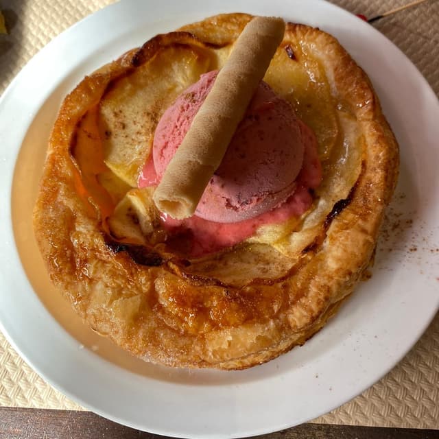 Foto do prato “Tarta De Manzana”