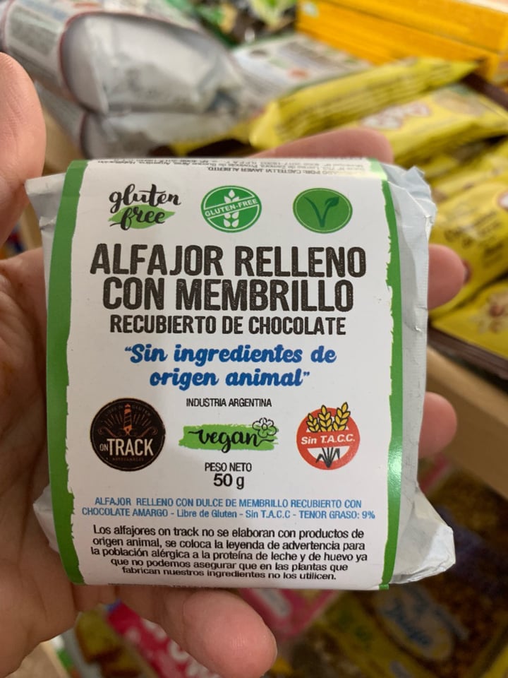 photo of On Track Alfajor Relleno Con Membrillo shared by @micky04 on  05 Feb 2020 - review