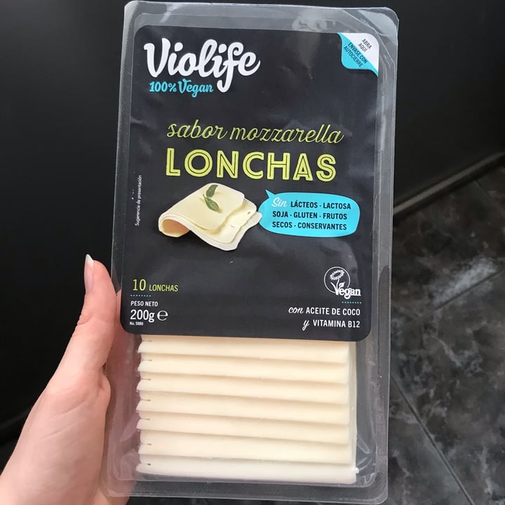 photo of Violife Lonchas sabor Mozzarella shared by @ssipaneka on  16 Dec 2021 - review