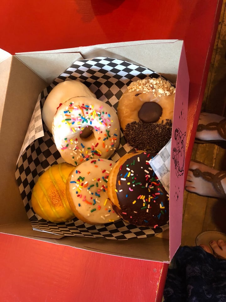 photo of Glam Doll Donuts Various Donuts shared by @elisea on  21 Jul 2018 - review