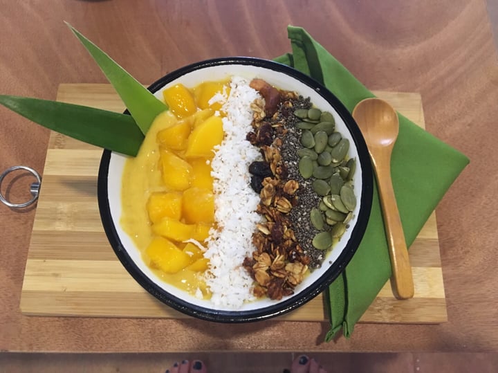 review photo of Taste El Nido - The Vegan Cafe PH Antioxidant Orange Smoothie Bowl shared by @veganmissjo on 28 Dec 2018 - review
