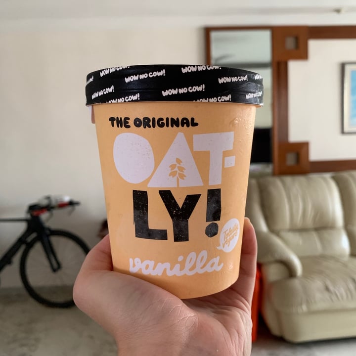 photo of Oatly Vanilla Ice Cream shared by @shinghui on  22 Nov 2020 - review