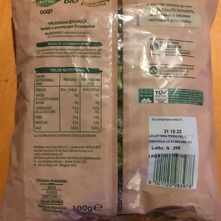 photo of Viviverde coop flakes di farro al cioccolato Valeriana biologica shared by @laura-pina on  01 Dec 2022 - review