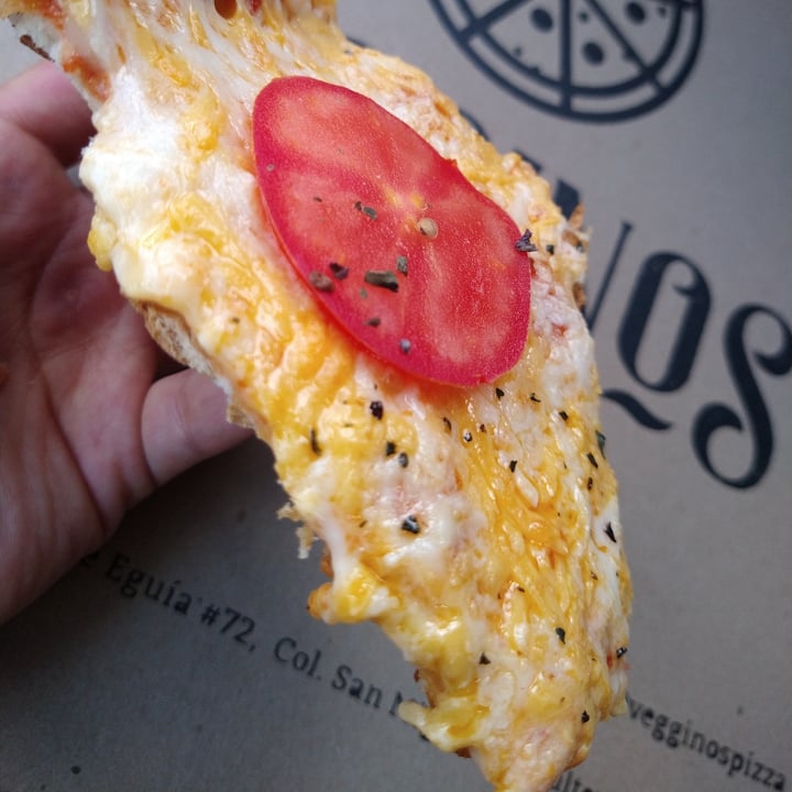 review photo of Veggino's Pizza Pizza margarita shared by @marcelaram1 on 26 Dec 2020 - review
