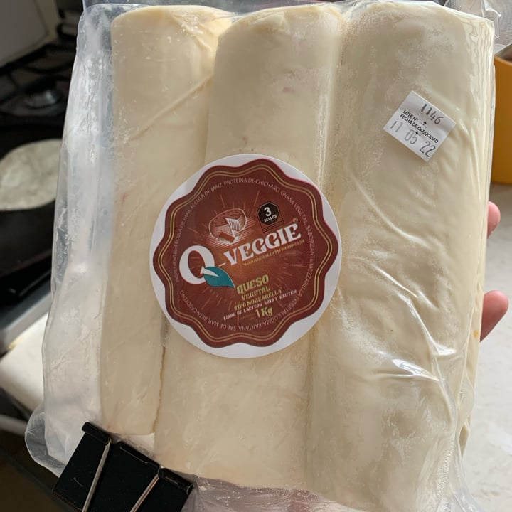 photo of Q veggie Queso vegano shared by @luzeebrita on  24 Mar 2022 - review