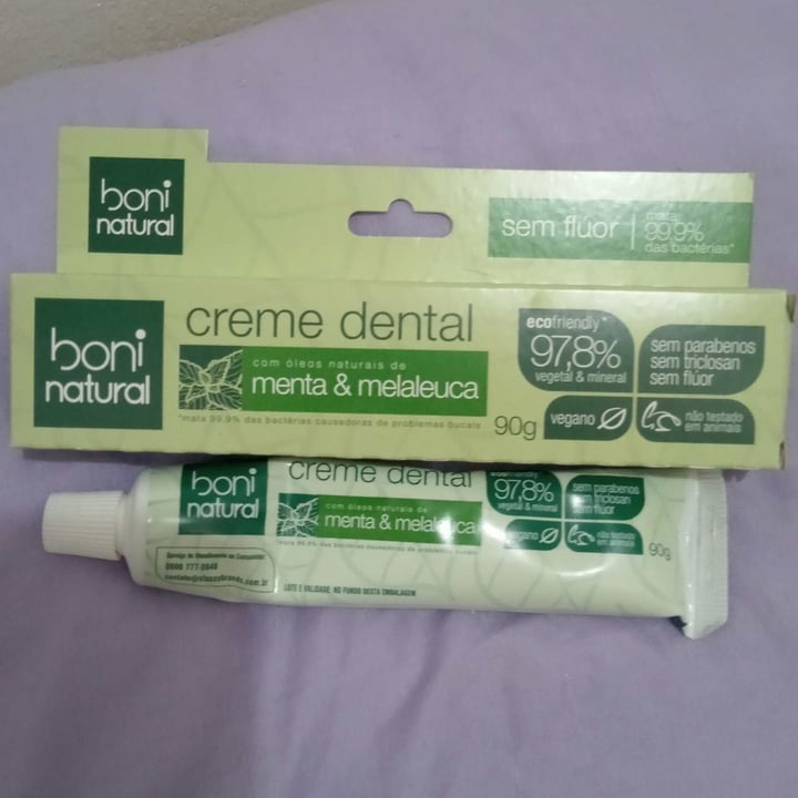 photo of Boni natural creme dental com óleos naturais menta e melaleuca shared by @laurafmoon on  15 Oct 2022 - review