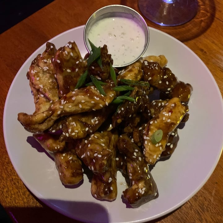 photo of Monster Vegan General Tso’s Wings shared by @vaishnavrao on  11 Jan 2023 - review