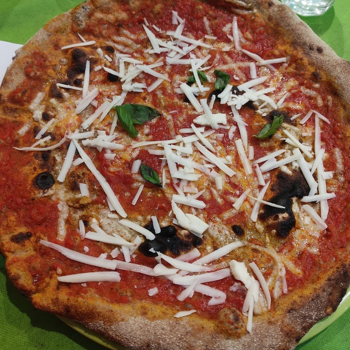 photo of Piperita Pizza margherita Vegan shared by @chiccamary on  05 Mar 2022 - review