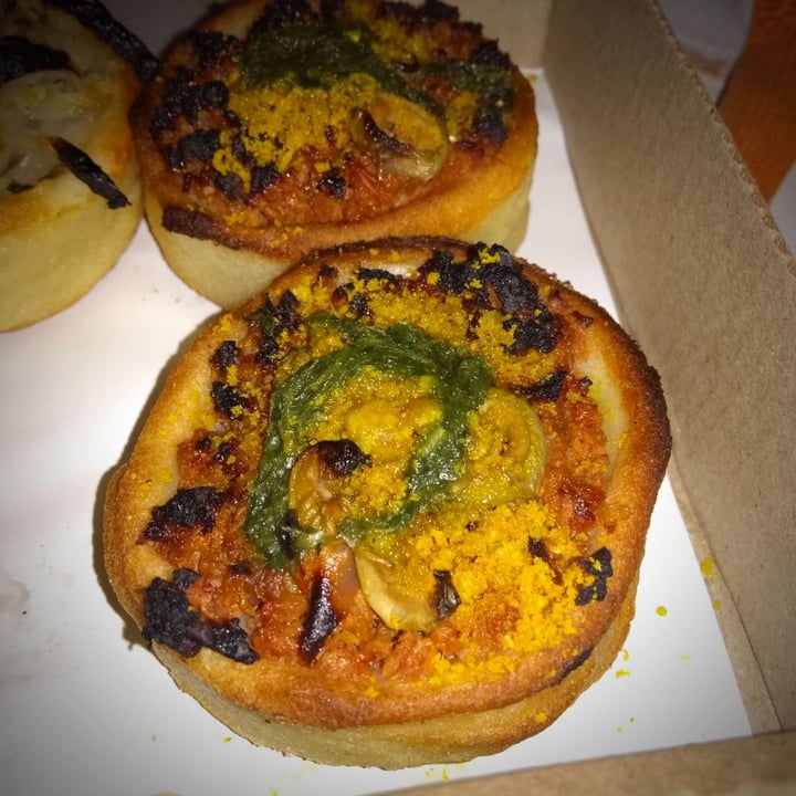 photo of Pizza Vegana Vicente López Empanadas shared by @belenvegan on  26 Jan 2020 - review