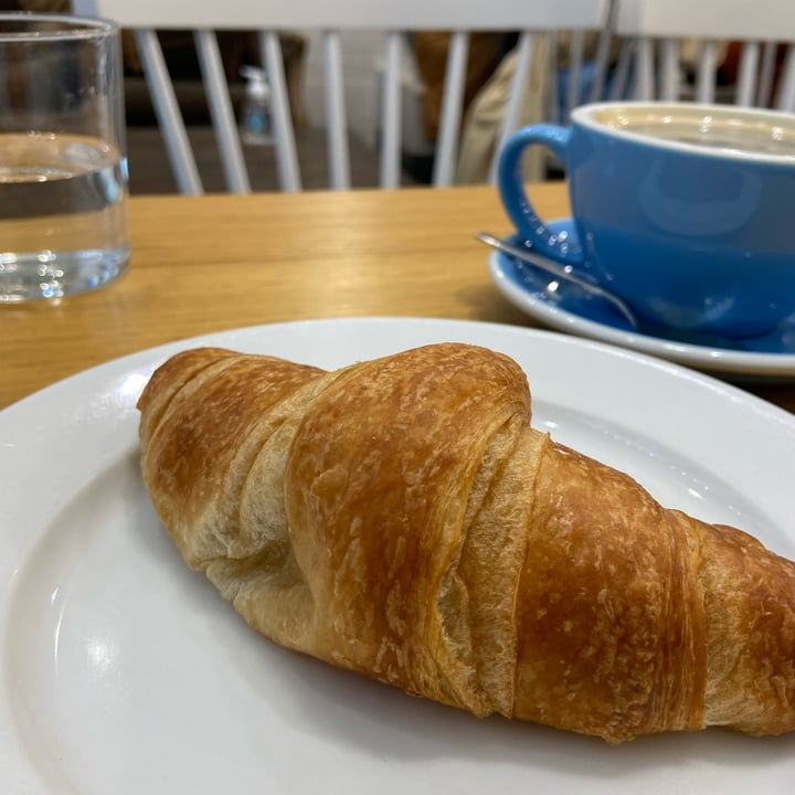 photo of Cloud Cakes Croissant shared by @fxk on  21 Sep 2022 - review