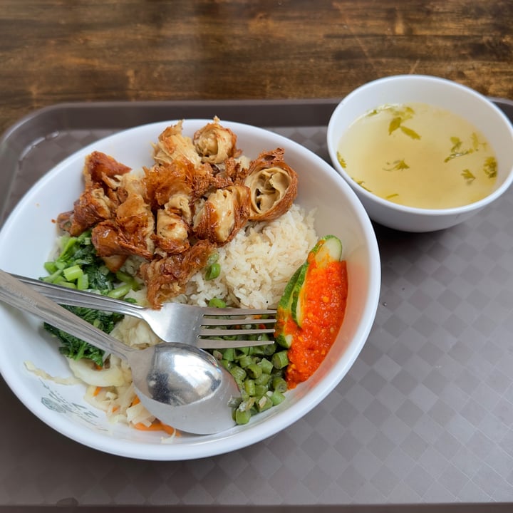 photo of Gokul RAAS Vegetarian Plant Based Chicken Rice shared by @vegan-ravana on  15 Nov 2022 - review