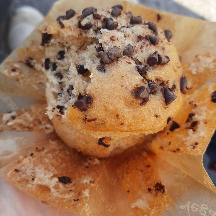 photo of Khambú Muffin vegano con chips de chocolate shared by @grinsoka on  07 Oct 2020 - review
