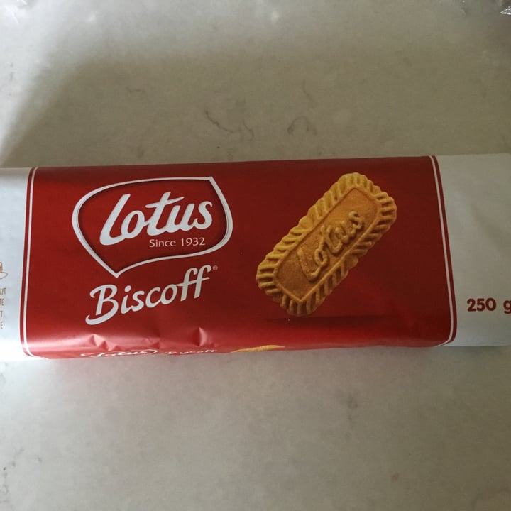 photo of Lotus Biscoff Speculoos Lotus shared by @vegovegan on  09 Dec 2021 - review