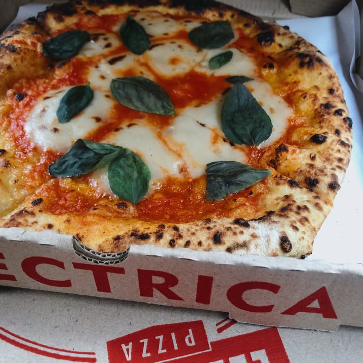 photo of Electrica Pizza Margarita shared by @1wandadeluca on  14 May 2021 - review