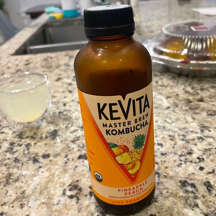 review photo of KeVita MASTER BREW KOMBUCHA Pineapple Peach shared by @vanessafon on 22 Apr 2022 - review