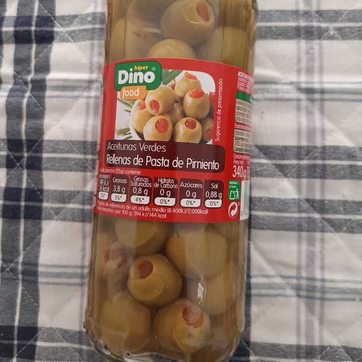 photo of Hiperdino Aceitunas Verdes Rellenas Pasta de Pimiento shared by @clmrrt1 on  13 May 2022 - review