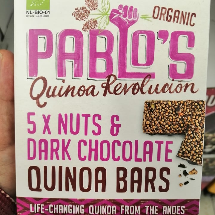 photo of Pablo's Quinoa Révolution - Barres De Quinoa Amandes, Noisettes Et Chocolat Noir shared by @jouniqueness on  17 Jun 2020 - review
