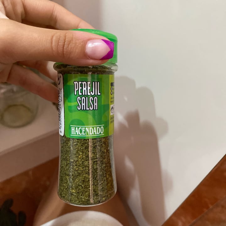review photo of Hacendado Perejil salsa shared by @claudiasr95 on 24 Oct 2021 - review