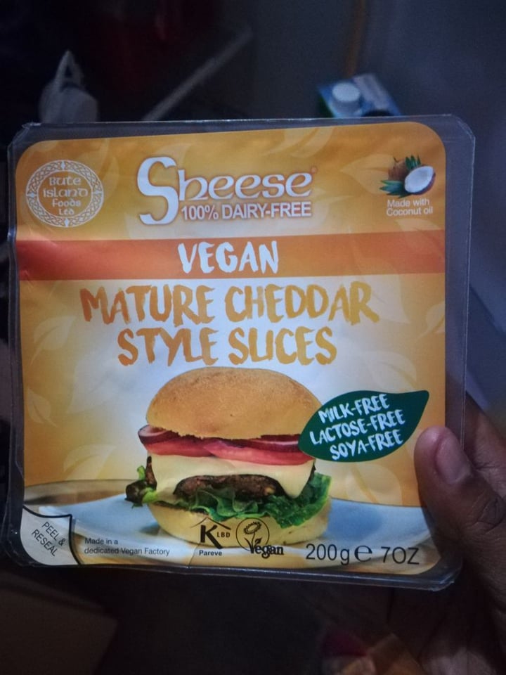 review photo of Bute Island Foods Mature Cheddar Style Slices shared by @brujakaraba on 23 Dec 2019 - review