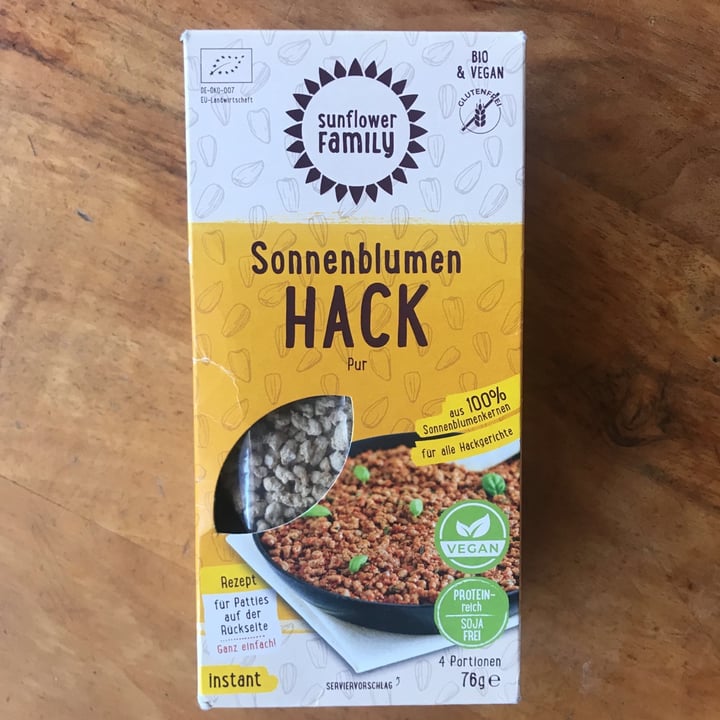 photo of Sunflower family Sonnenblumen HACK pur shared by @rebekka31 on  26 May 2020 - review