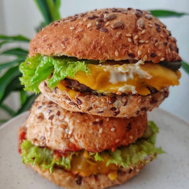 Photo of the dish “Beyond Cheese Burger”