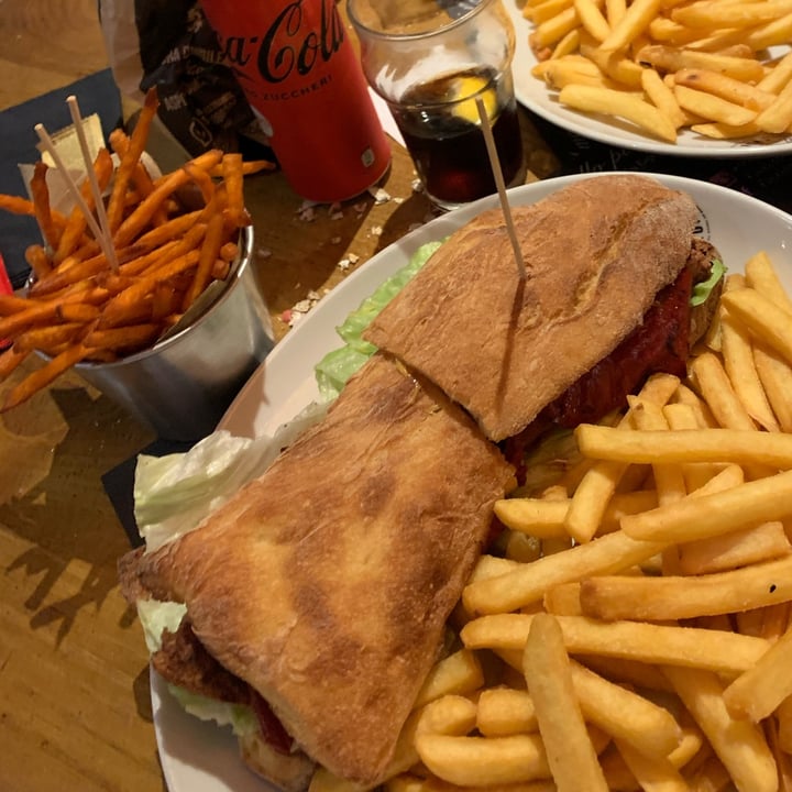 photo of ENJOY PUB Burger Vegano shared by @thatval on  25 Nov 2021 - review