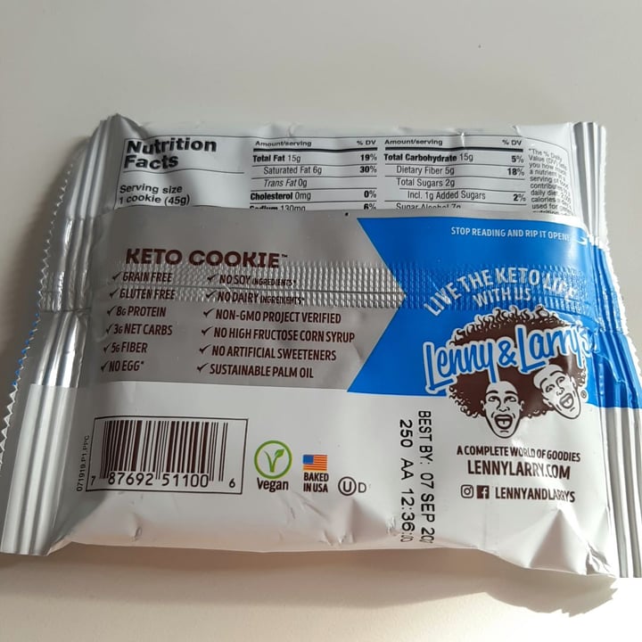 photo of Lenny & Larry’s Keto Cookie Chocolate Chip shared by @nico-aguilera on  05 Feb 2020 - review