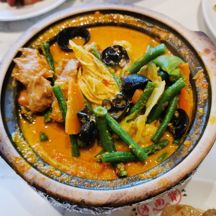 photo of The Hainan Story Chapter One (Hotel Boss) Claypot Hainanese Curry Vegetables shared by @ycarolyn on  12 Jun 2022 - review