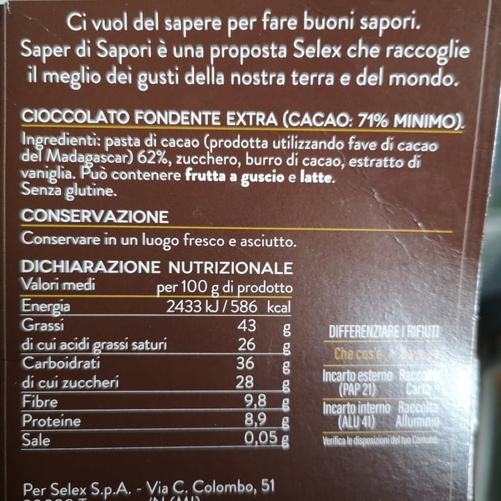 photo of Saper di Sapori  Cioccolato fondente extra 71% Madagascar shared by @grootie on  14 Dec 2021 - review