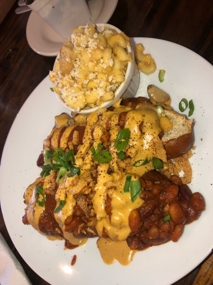 review photo of Dharma Fine Vittles Hillbilly Chili Dawgs shared by @elenagraces on 10 Aug 2019 - review