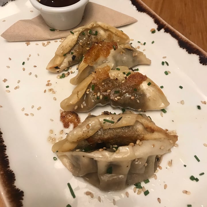 photo of Margarito Gyozas de “morcilla” vegana shared by @albibus on  29 Aug 2022 - review