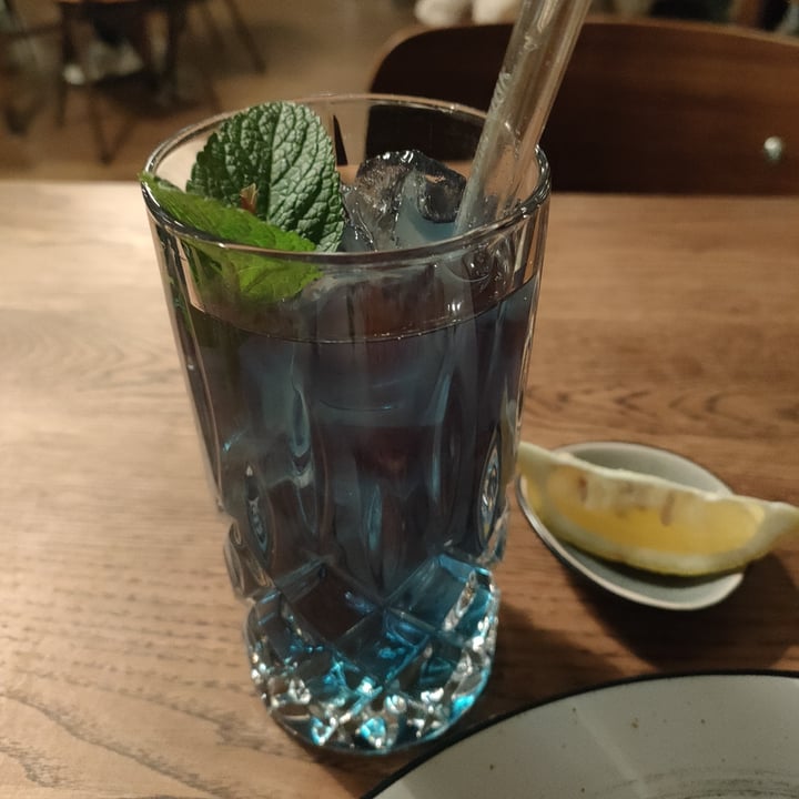 review photo of SIGGIS vegan & fresh food Surprise Drink shared by @estellelou on 31 Oct 2021 - review