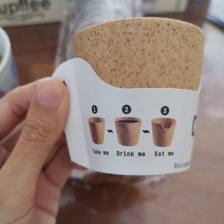 photo of Cupffee Crispy drinking shared by @anna-c on  10 Nov 2021 - review