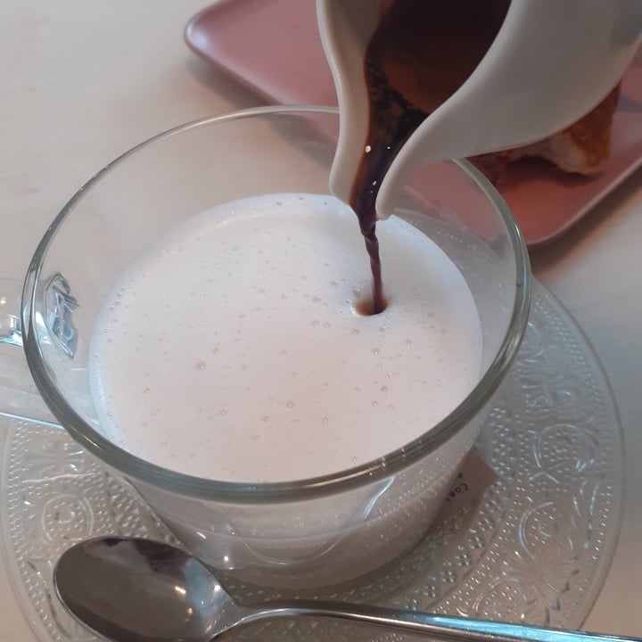 photo of Bar Lento latte macchiato di avena shared by @jolykarin on  09 Aug 2022 - review
