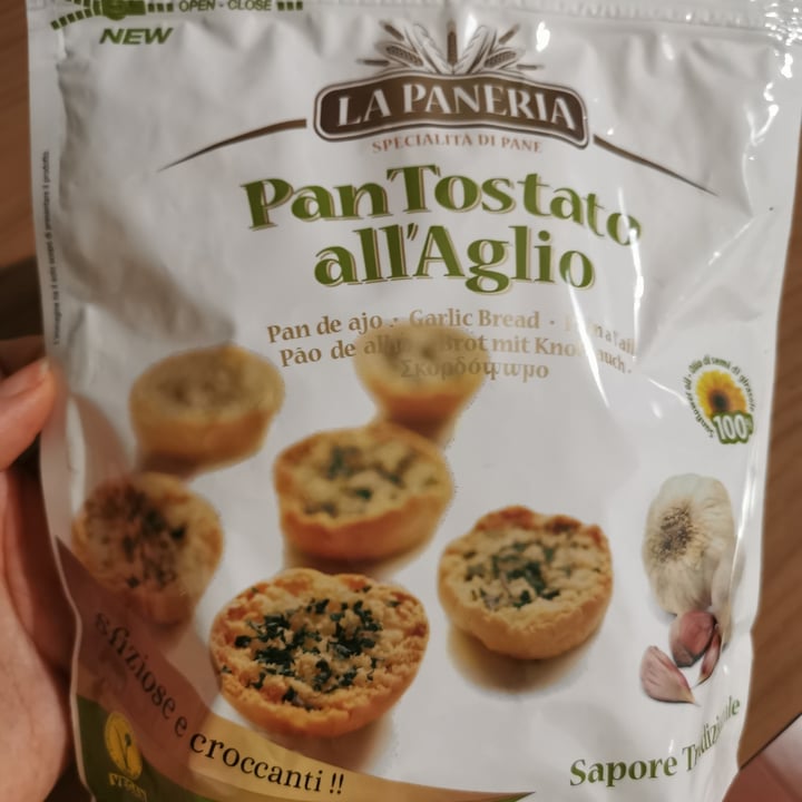 photo of la paneria Pan Tostato All'aglio shared by @cassandrissima on  10 Aug 2022 - review