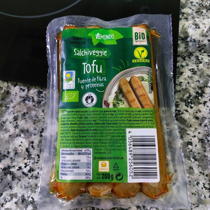 photo of Vemondo salchichas tofu shared by @belulig on  06 Sep 2022 - review