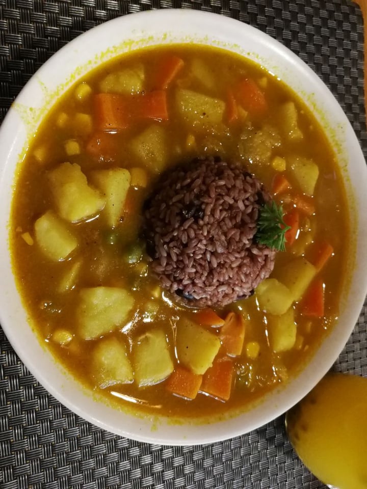 photo of Jalus Vegan Kitchen Potato Curry shared by @tinka on  21 Mar 2020 - review