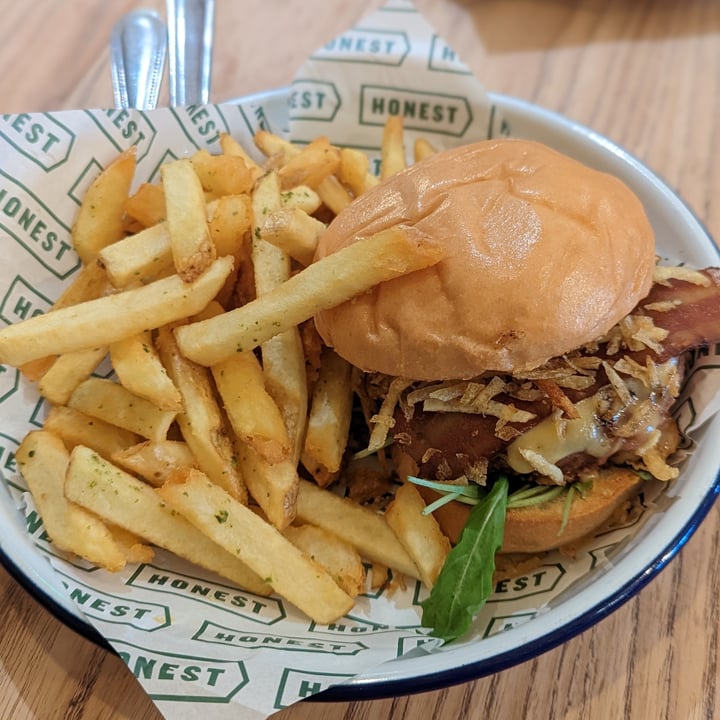 review photo of Honest Burgers - South Kensington Bacon plant with homemade rosemary salted chips shared by @curnicle on 11 Nov 2022 - review