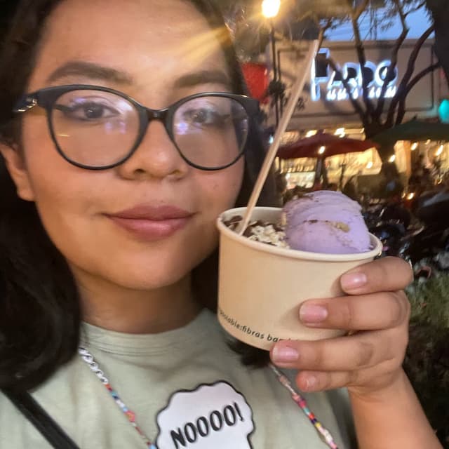 Photo of the dish “Helado sabor taro”