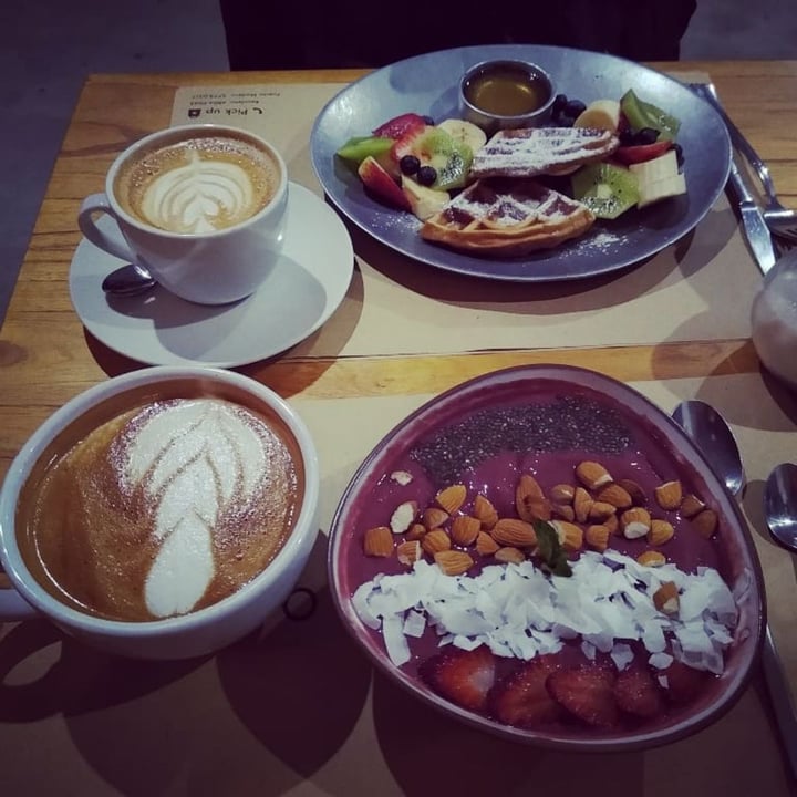 photo of OL'DAYS Coffee and Deli Açaí bowl shared by @ecapli on  06 Oct 2019 - review