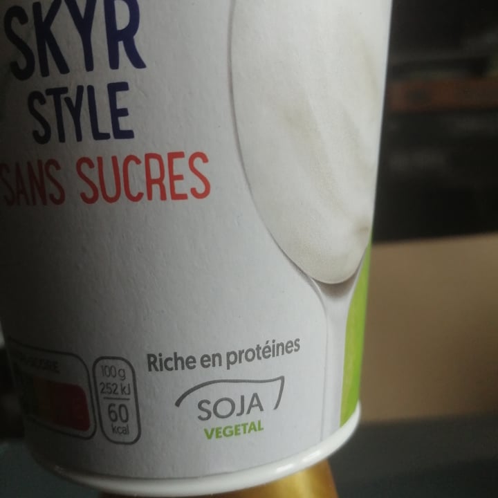 review photo of Alpro Skyr Style Sans Sucre shared by @carota on 06 Apr 2022 - review